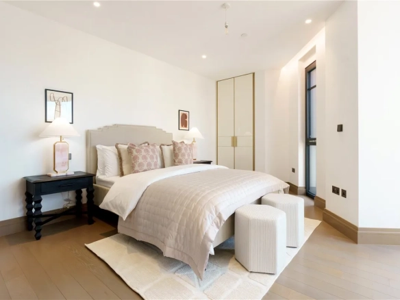The Lucan Chelsea Autograph Collection Residences