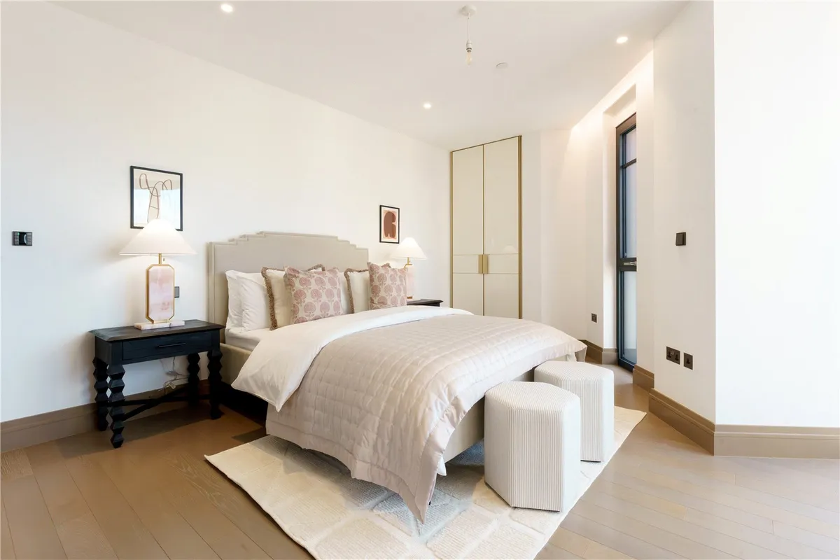 The Lucan Chelsea Autograph Collection Residences