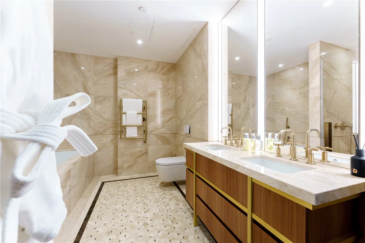 The Lucan Chelsea Autograph Collection Residences
