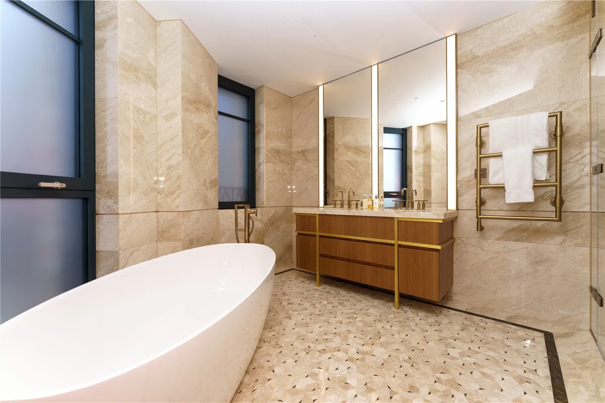 The Lucan Chelsea Autograph Collection Residences