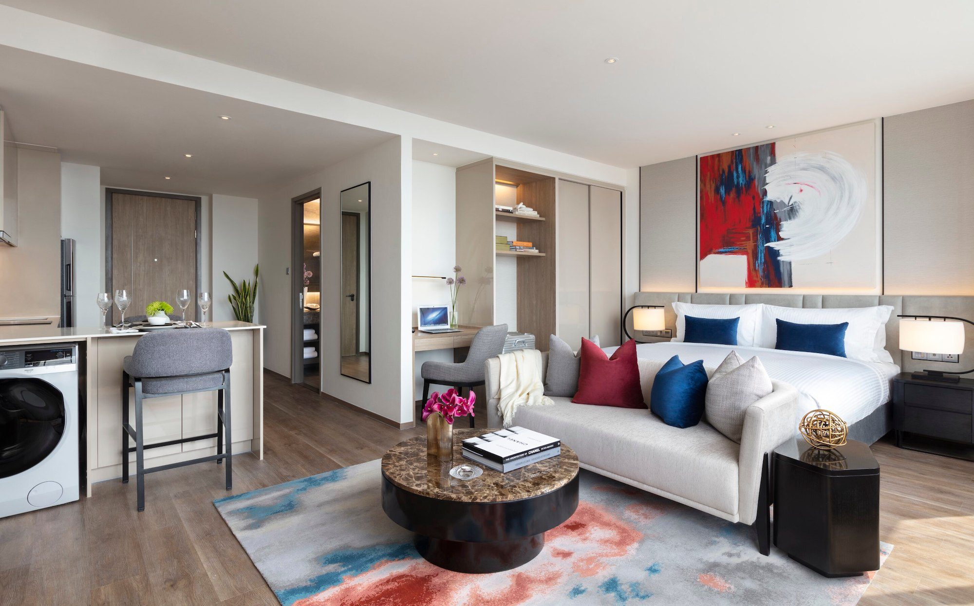 Ascott Embassy Sathorn Bangkok for rent located 1.6 km from Lumpini Park,Ascott Embassy Sathorn Bangkok provides accommodation with an outdoor swimming pool, free private parking, a fitness centre and a garden.