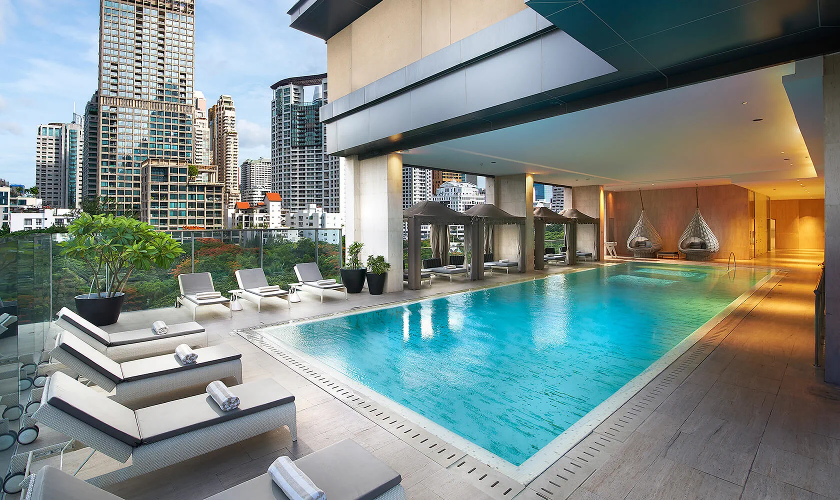 Oriental Residence Bangkok offers just 46 residential units, in a unique range of 1-3 bedroom
