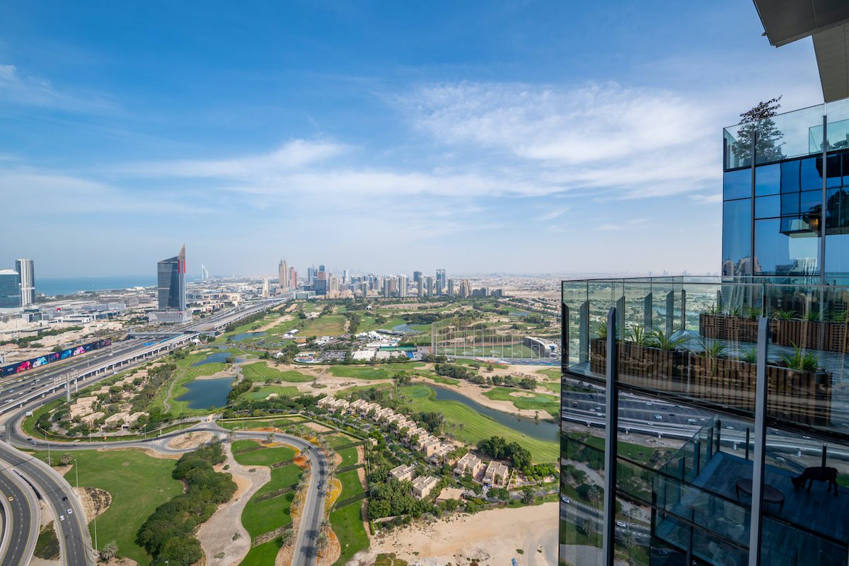 The Residences at Jumeirah Lakes Towers, enjoying pride of place on the upper floors of the Taj hotel, feature a collection of 81 stylish abodes fittingly named Monogram, Autograph and Signature.