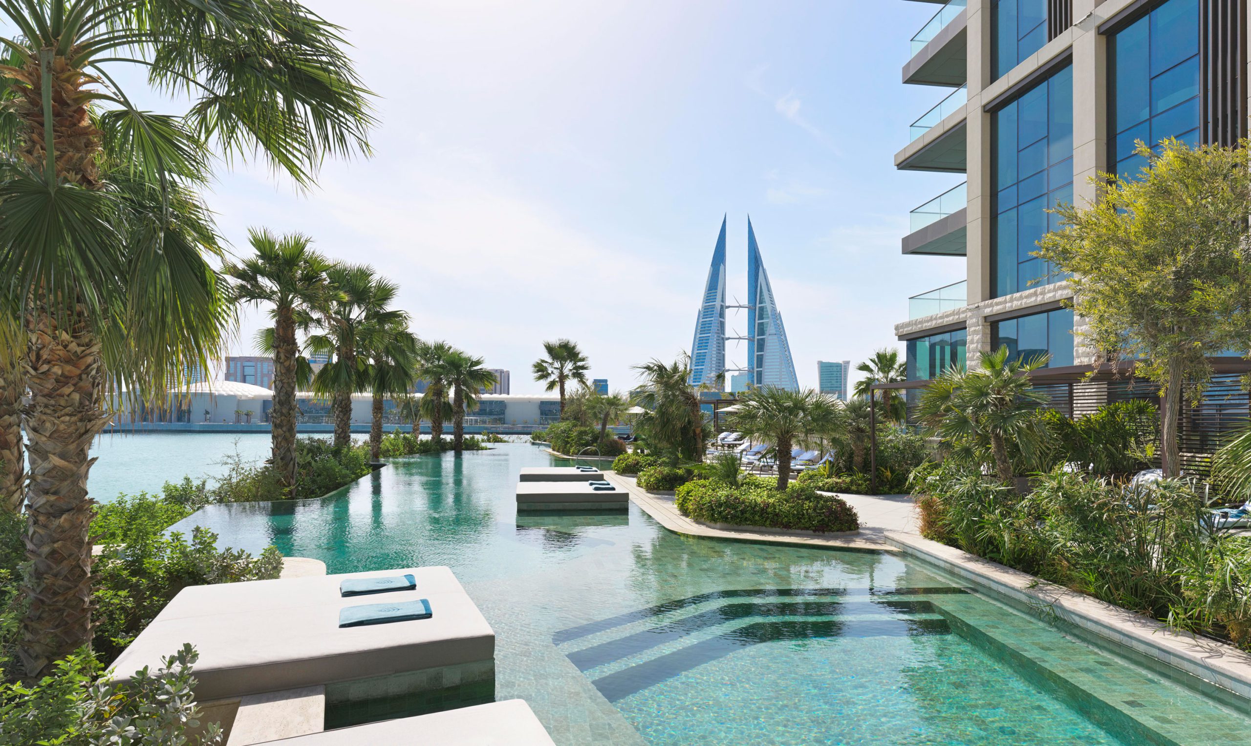 112 bespoke private residences at the heart of Bahrain Bay. Live a life unlimited with Four Seasons.