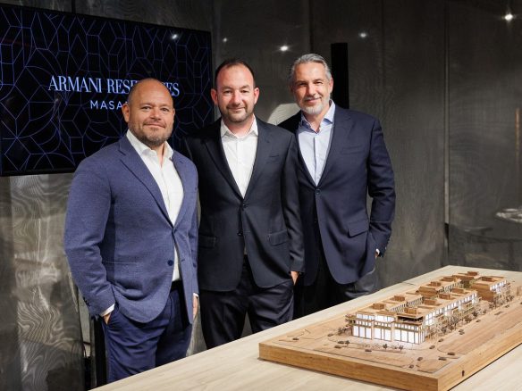 Senior management from Mira, including Roberto Pulido, CEO/Partner of MiRA, were in attendance for the relaxed evening affair at the NE 2nd Avenue Maimi location