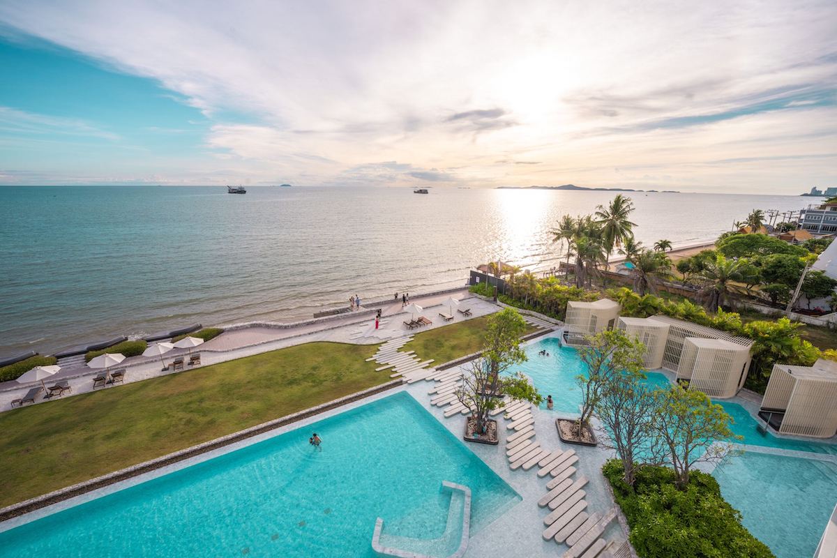 Veranda Residence Pattaya beachfront condos for sale located at Na Jomtien BEach
