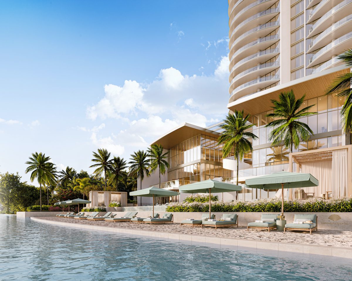Rising 31 stories, Mandarin Oriental Residences, West Palm Beach will offer a selection of two- to four-bedroom residences, two expansive multi-level private villas and a full-floor penthouse.
