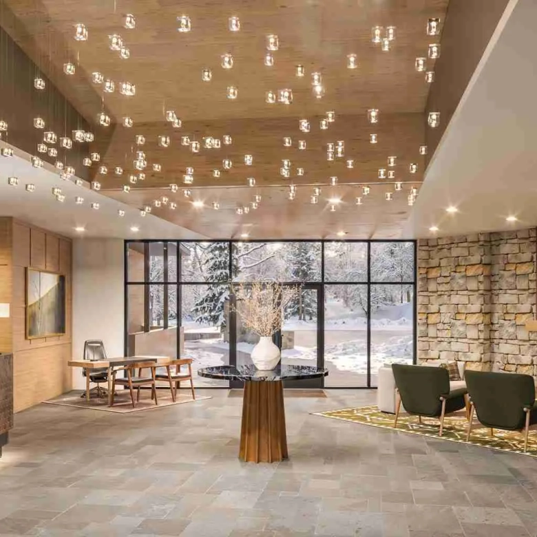 The Residences will be in a new three-story building on the Topnotch Resort grounds with direct access to the Resort.