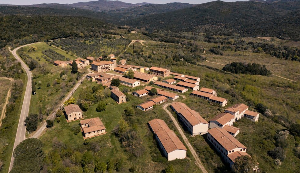 Corinthia Borgo di Perolla lies at the heart of the 13th-century Perolla Estate: a 1,300-hectare landscape of sustainably managed woodland, olive groves and vineyards, enriched by historic sites and crossed by ancient trails.
