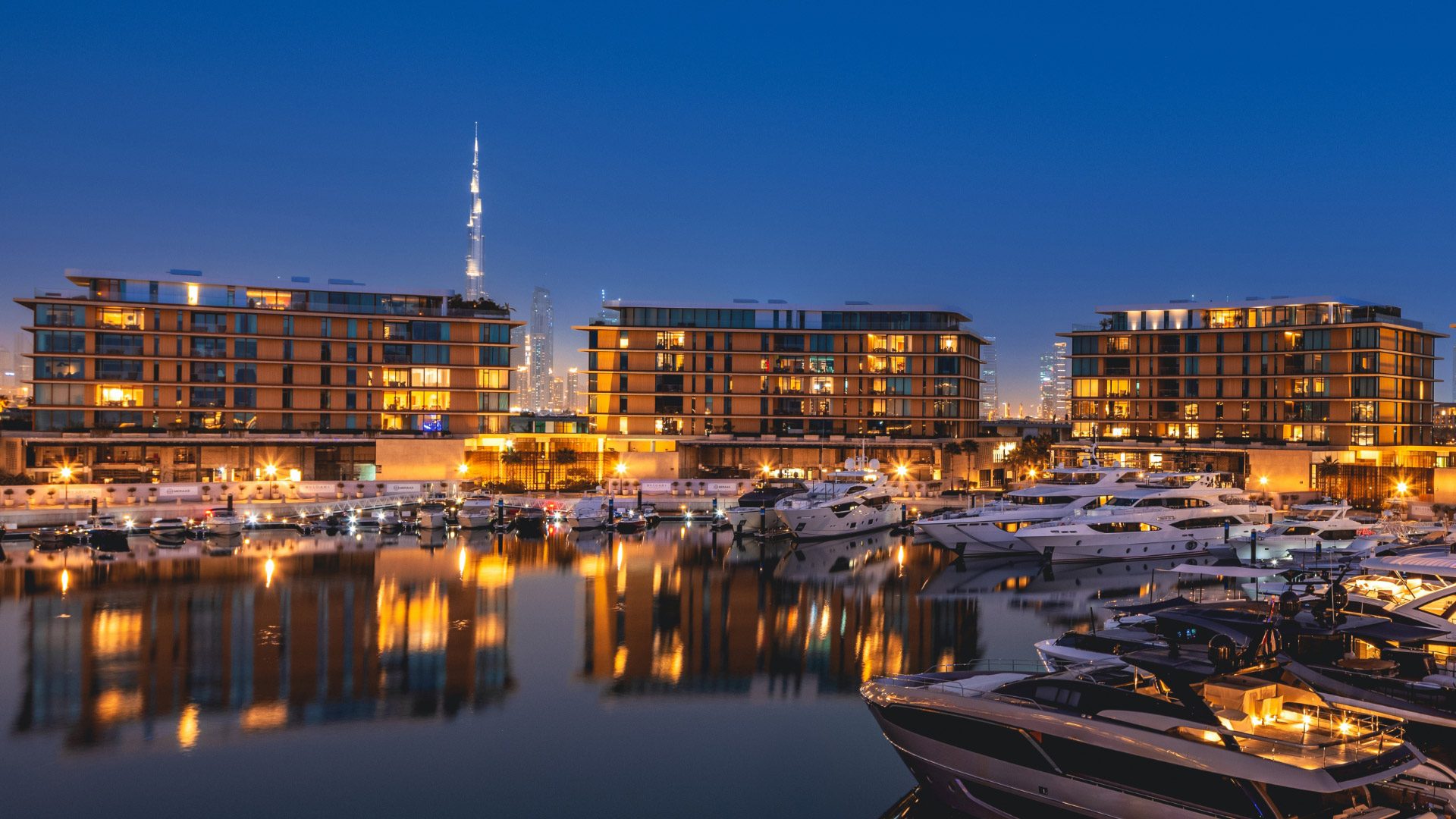 The Bulgari Marina Lofts is a collection of 188 duplex loft residences across 6 floors on Jumeirah Bay Island