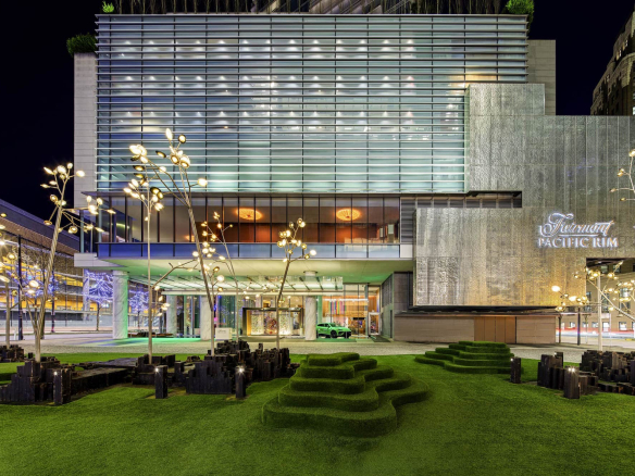 Fairmont Residences Pacific Rim located in the Coal Harbour waterfront area in Vancouver, Canada, is a premier development featuring 377-room hotel and 173 luxury residential condominiums